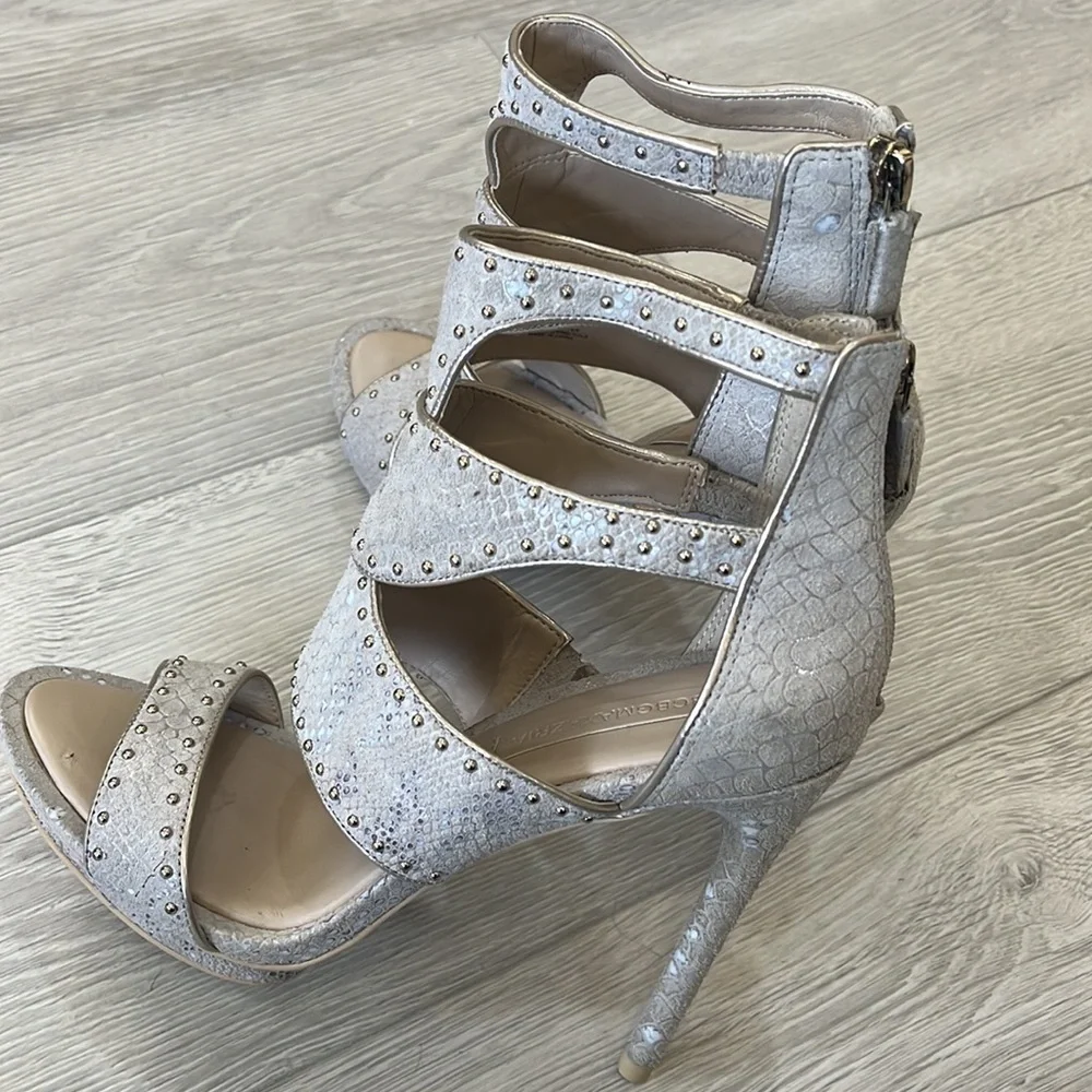 BCBGMaxAzria Beige Gold Studded Zip Up Stiletto—4.5”Heels —Size 8B— - Picture 3 of 12